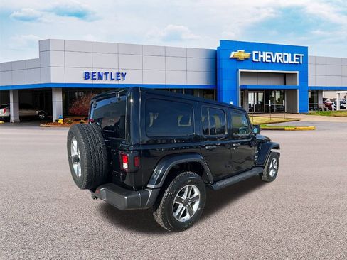 Used 2022 Jeep Wrangler Unlimited Sahara image 6