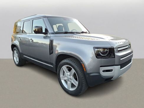 Used 2022 Land Rover Defender 110 SE AWD/4WD image 3
