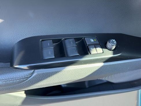 Used 2025 Toyota Camry XSE FWD image 10