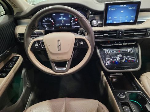 Used 2020 Lincoln Corsair AWD w/ Equipment Group 101A image 22