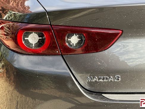 Used 2023 MAZDA MAZDA3 s image 33