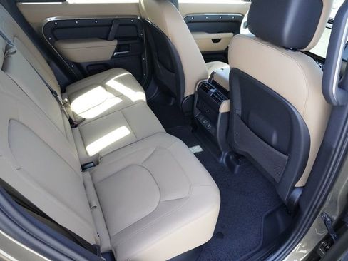 New 2026 Land Rover Defender 110 X-Dynamic SE AWD/4WD image 26