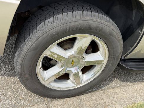 Used 2007 Chevrolet Tahoe LTZ w/ LTZ Preferred Equipment Group AWD/4WD image 34