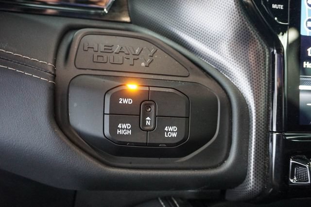Used 2025 RAM 2500 Limited AWD/4WD image 18