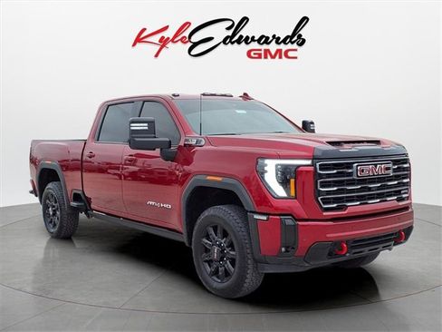 Used 2025 GMC Sierra 2500 AT4 w/ AT4 Premium Plus Package image 3