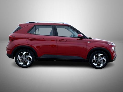 Certified 2023 Hyundai Venue SEL image 4