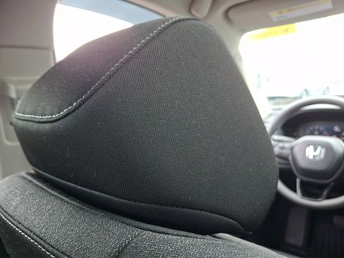 Used 2025 Honda Accord SE image 9