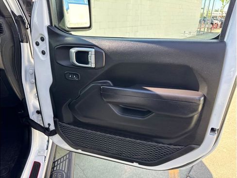 Used 2019 Jeep Wrangler Unlimited Rubicon image 26