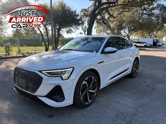 Used 2022 Audi e-tron Premium Plus w/ Premium Plus Package AWD/4WD image 1