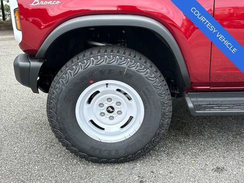 New 2026 Ford Bronco Heritage Edition AWD/4WD image 11