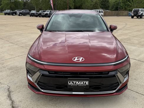 Used 2025 Hyundai Sonata SEL FWD image 10