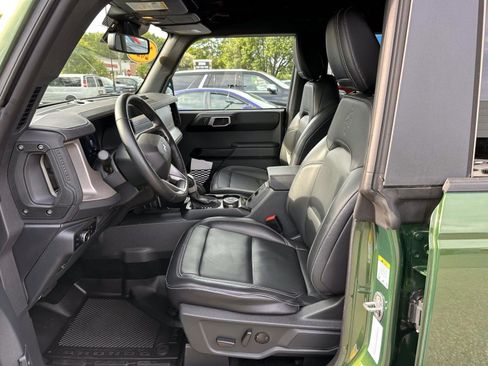 Used 2025 Ford Bronco Outer Banks w/ Sasquatch Package AWD/4WD image 10