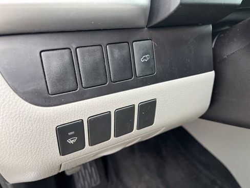 Used 2016 Toyota Highlander XLE image 13