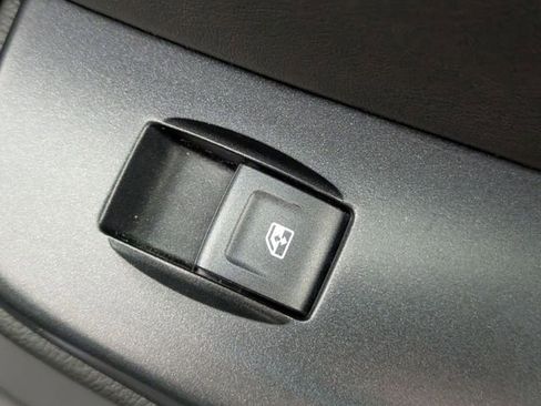 Used 2020 Chevrolet Tahoe LT AWD/4WD image 38