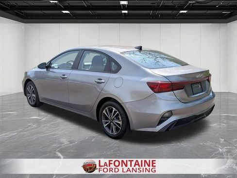 Used 2024 Kia Forte LXS FWD image 3