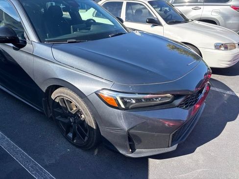 Used 2025 Honda Civic Sport image 3