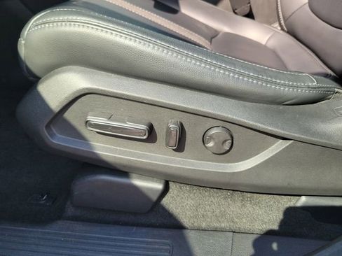 Certified 2025 Honda Pilot EX-L image 11
