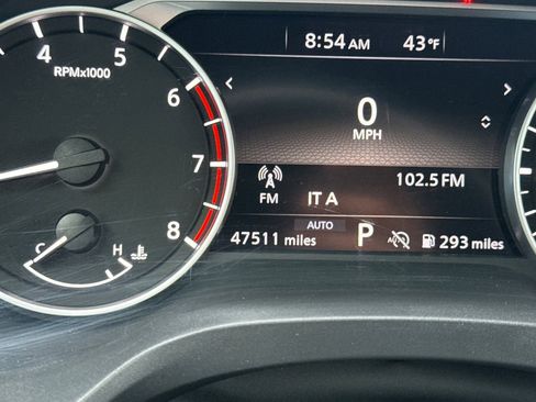 Used 2024 Nissan Rogue S image 29