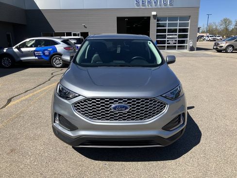 Used 2024 Ford Edge SEL w/ Convenience Package AWD/4WD image 3