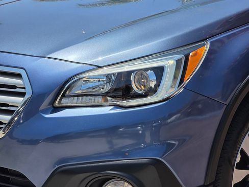 Used 2015 Subaru Outback 2.5i Limited AWD/4WD image 6