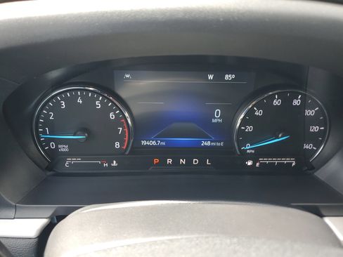 Used 2023 Ford Explorer XLT image 31