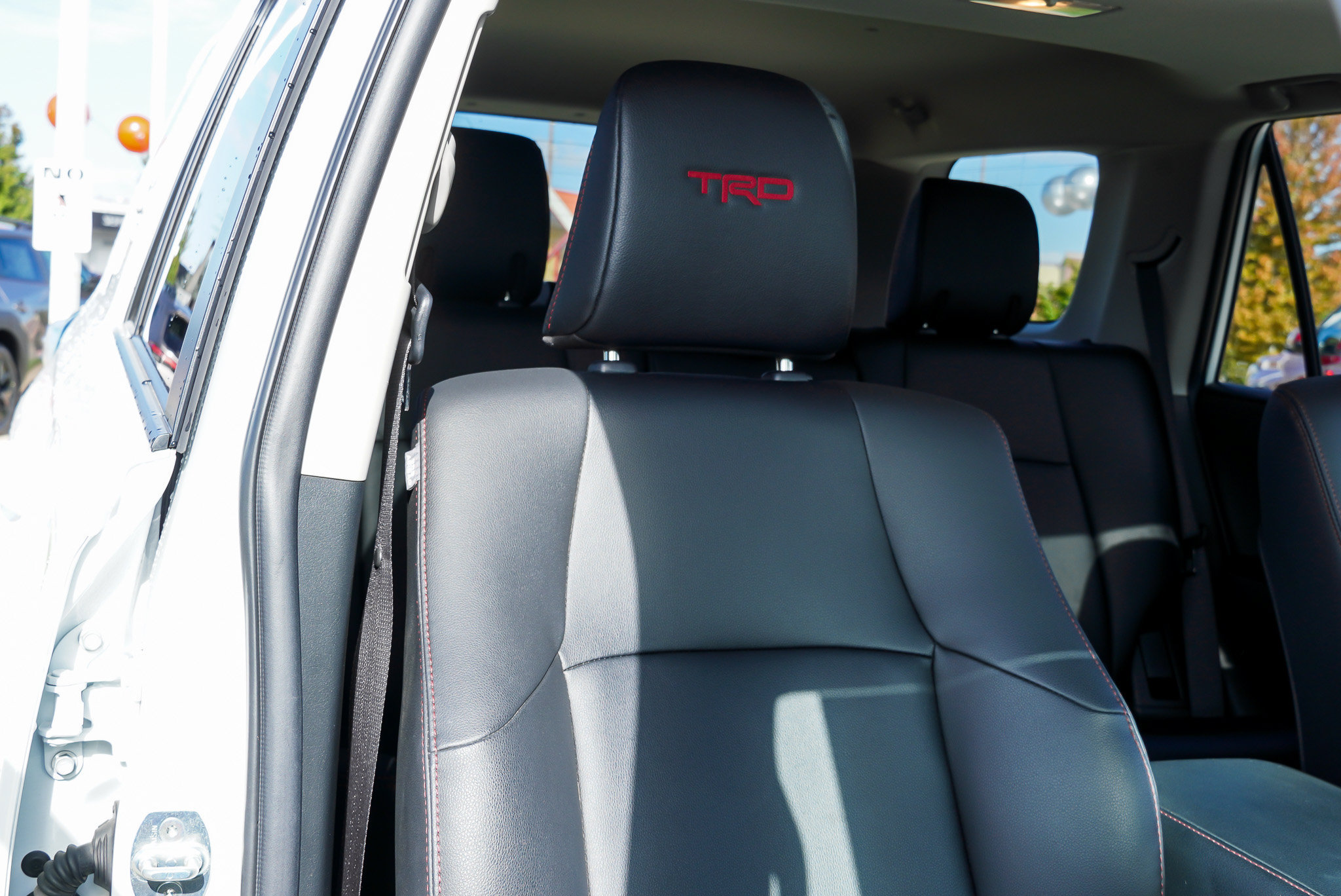 Certified 2024 Toyota 4Runner TRD Off-Road Premium w/ Moonroof Package AWD/4WD image 25