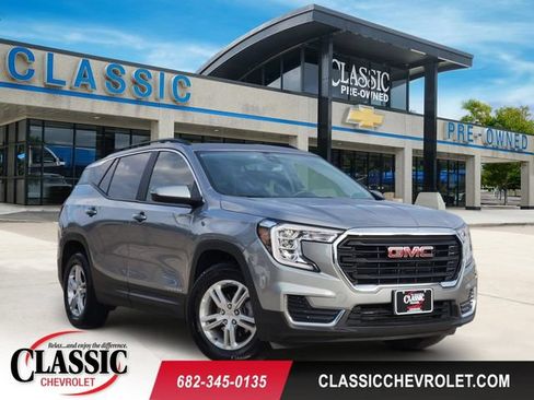 Used 2023 GMC Terrain SLE w/ Driver Convenience Package FWD image 1