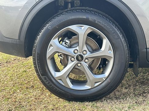 Used 2025 Ford Escape ST-Line image 17