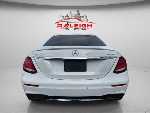 Used 2017 Mercedes-Benz E 300 4MATIC image 3