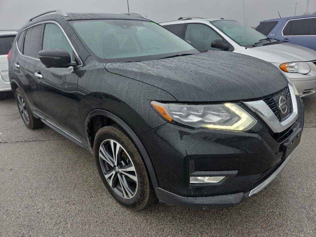 Used 2017 Nissan Rogue SL w/ SL Premium Package AWD/4WD image 6