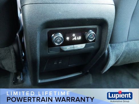 Used 2024 Chevrolet Traverse LS AWD/4WD image 20