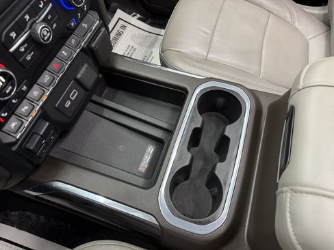 Used 2020 Chevrolet Silverado 1500 LTZ w/ LTZ Premium Package image 23