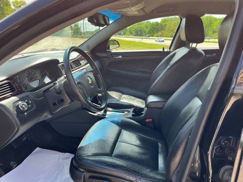 Used 2012 Chevrolet Impala LTZ FWD image 6
