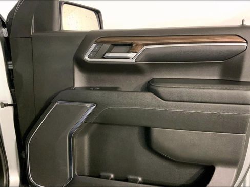 Used 2023 Chevrolet Silverado 1500 LT image 25