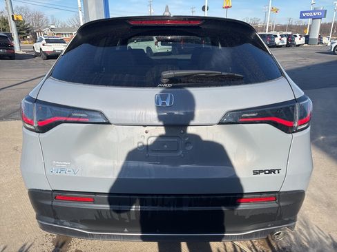 Used 2024 Honda HR-V Sport image 6