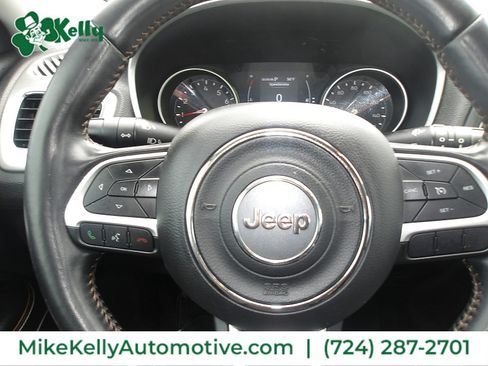 Used 2020 Jeep Compass Latitude w/ Cold Weather Group AWD/4WD image 17