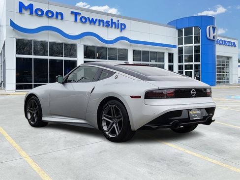 Used 2025 Nissan Z Sport w/ Floor Mat Package RWD image 4