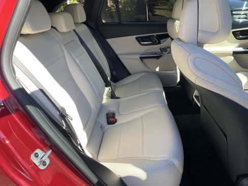 New 2026 Mercedes-Benz GLC 300 image 40