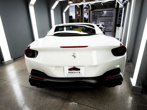 Used 2020 Ferrari Portofino RWD image 6