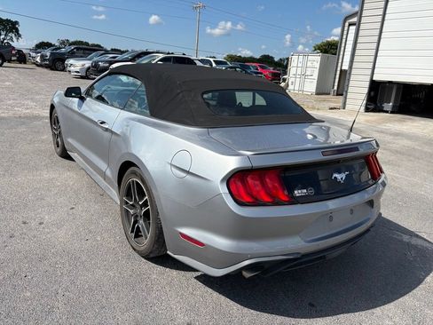 Used 2022 Ford Mustang Premium RWD image 6