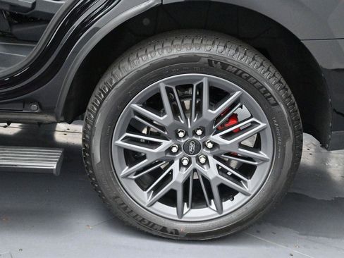 Used 2025 Ford Expedition Platinum w/ Stealth Performance Package AWD/4WD image 49