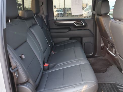 Used 2024 Chevrolet Silverado 3500 LTZ w/ LTZ Convenience Package AWD/4WD image 35
