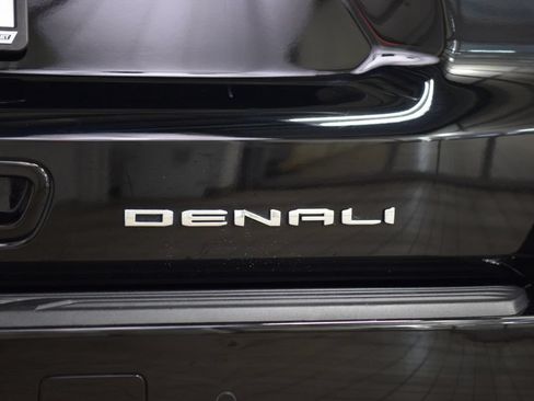 Used 2024 GMC Yukon Denali Ultimate AWD/4WD image 23