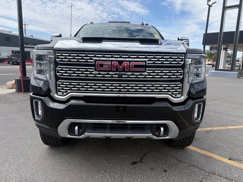 Used 2020 GMC Sierra 2500 Denali w/ Denali Ultimate Package AWD/4WD image 12