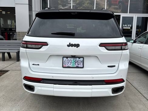 Used 2025 Jeep Grand Cherokee L Summit AWD/4WD image 5