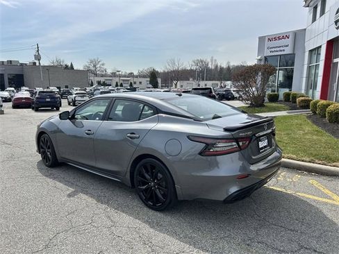 Used 2023 Nissan Maxima SR w/ Sport Mat Group image 6
