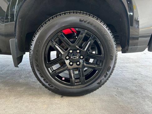 Used 2021 Chevrolet Silverado 1500 RST w/ Redline Edition AWD/4WD image 18