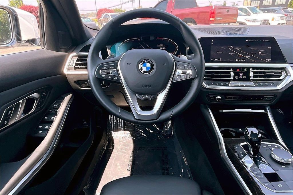 Used 2020 BMW 330i Sedan w/ Premium Package RWD image 7