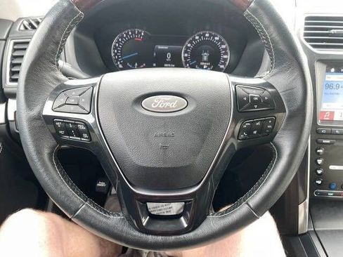 Used 2019 Ford Explorer Platinum AWD/4WD image 29