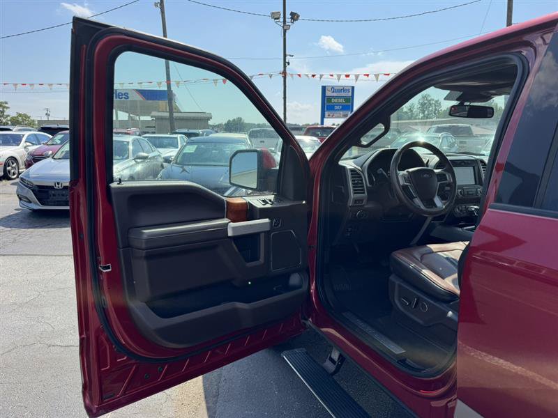 Used 2019 Ford F150 King Ranch w/ Equipment Group 601A Luxury AWD/4WD image 23
